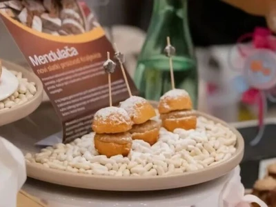 Mendulača i fritule