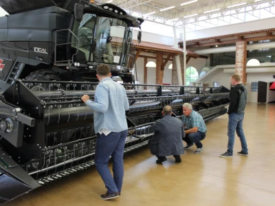 Mladi Farmeri posjetili tvornicu kombajna Massey Ferguson u Italiji