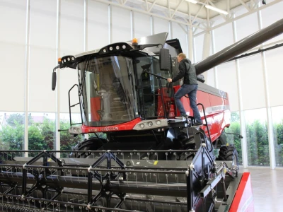 Mladi Farmeri posjetili tvornicu kombajna Massey Ferguson u Italiji