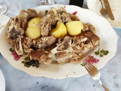 MURVICA GORNJA - Odlazak u mirovinu  vatrogasni zapovjednik  Željko Šoša proslavio u masliniku!