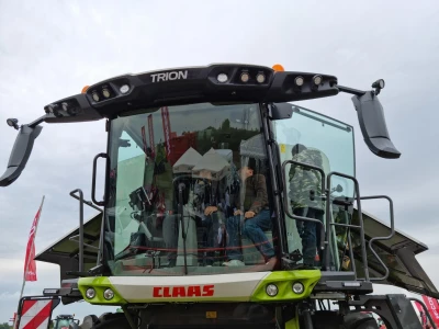 Na FarmShow premijerno prikazani Claasovi kombajni Trion 530 i 720