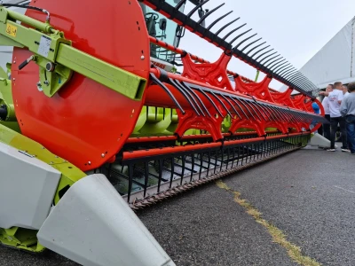 Na FarmShow premijerno prikazani Claasovi kombajni Trion 530 i 720