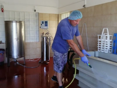 Na liniji za preradu voća Agro - turističkog klastera Lepoglava već je prerađeno više od dvije tone voća