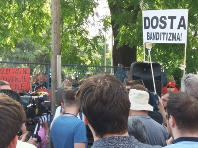 Ne damo hipodrom