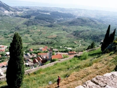 Neobrađeno Kliško polje