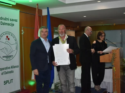 Noćnjak 2024. - Najbolji maslinari u kategoriji pakovina