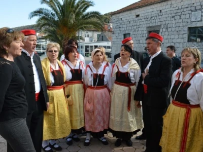 Otočka tradicija