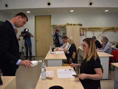 Novinarski vinski ocjenjivački tim ocijenio 18 graševina