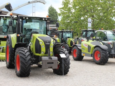 Claas traktori