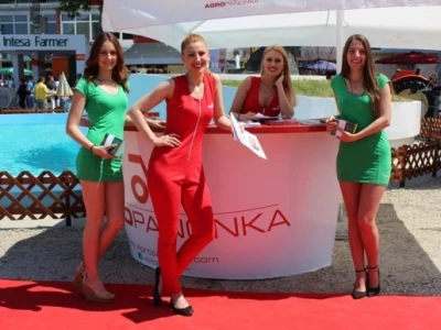 Agropanonka i Agroklub hostese