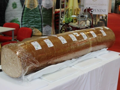 Gigantska mortadela