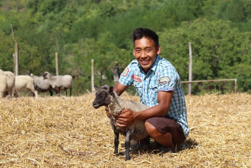 Mladi nepalac u Baranji