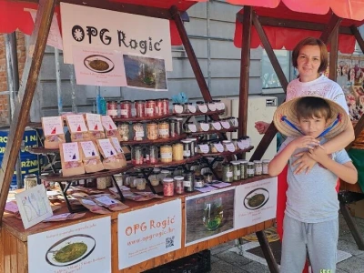 OPG Rogić liofilizirani proizvodi i svježe mikrobilje
