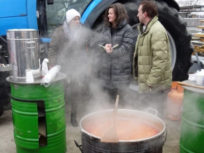 Poljoprivrednici razgledali mehanizaciju, razmjenjivali iskustva i planove!