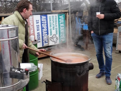 Poljoprivrednici razgledali mehanizaciju, razmjenjivali iskustva i planove!