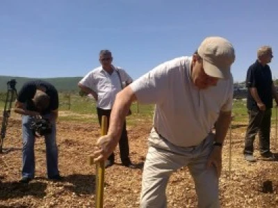 Pripremljeno zemljište na prvih 5 hektara krša  za nasade mladog vinograda u Vrbniku kod Grada Knina
