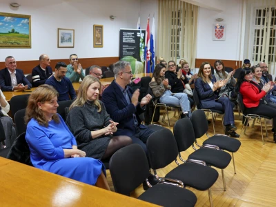 Priručnika za provjeru informacija i medijskih sadržaja vezanih uz hranu