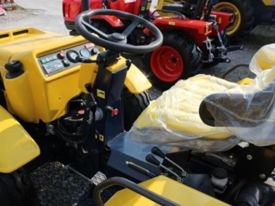 Traktor Hittner Ecotrac 30
