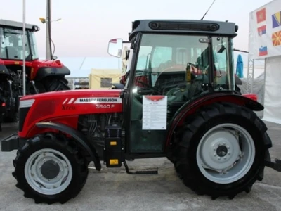 Traktor Massey Ferguson 3600
