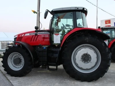 MF 7624 Dyna VT