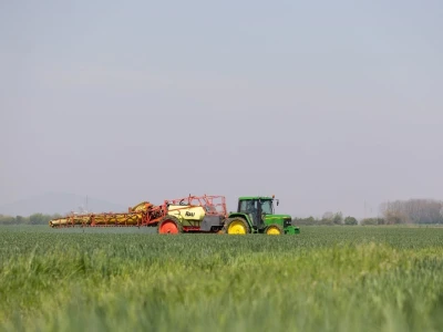 Proljetni radovi na baranjskim oranicama