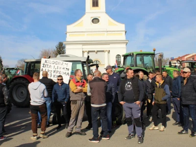 Prosvjed poljoprivrednika u Đakovu