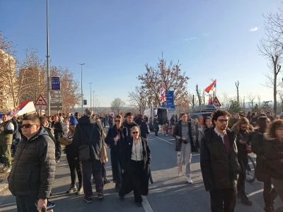 Prosvjed u Novom Sadu, blokada mostova