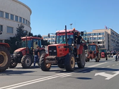 Protest poljoprivrednika u Novom Sadu