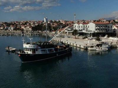 Proveli smo noć u ribolovu male plave ribe
