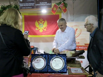 Pršutana Antolović apsolutni pobjednik na 16. Internacionalnom Sajmu pršuta u Tinjanu