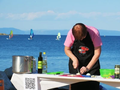 Ribarska noć i kuhanje Brudeta u Ližnjanu