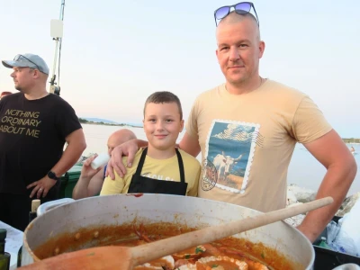 Ribarska noć i kuhanje Brudeta u Ližnjanu
