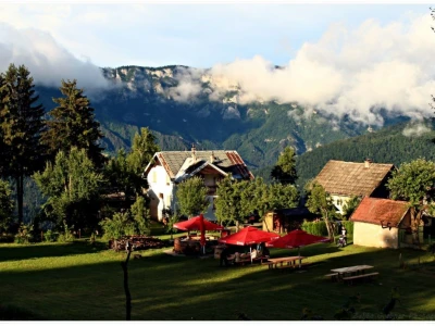 Robinzonski turizam Hrib