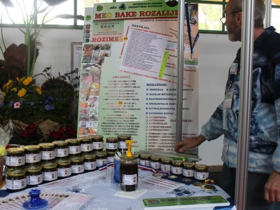 Rozimel- med bake Rozalije