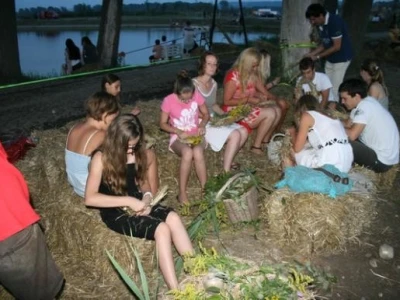 Izrada vjenčića od slame