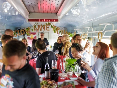 Slow Wine Train