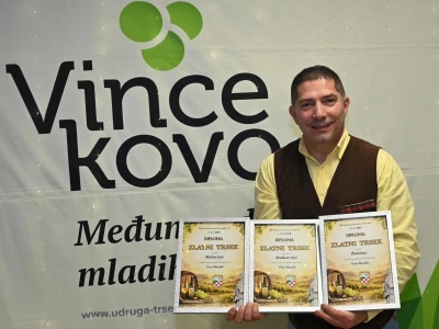Smotra vina u Kastvu - Udruga Belica