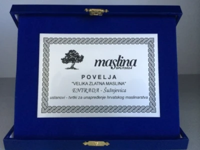 Entrada dobitnik Povelje "Velika Zlatna Maslina"