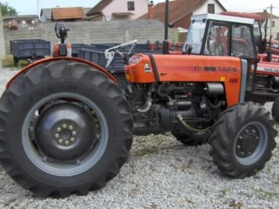 Traktor Tafe 45 DI