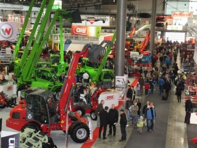 Mehanizacija na sajmu Techagro