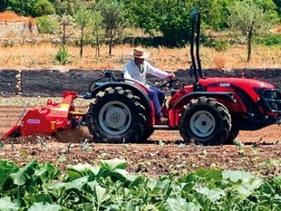 Traktor Antonio Carraro TGF