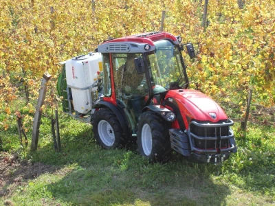 Traktor Antonio Carraro Tony 10900 SR 