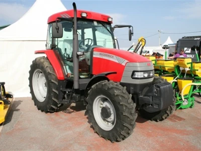 Traktor McCormick CX
