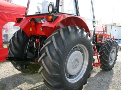 Traktor IMT 577