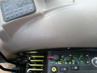Traktor ArmaTrac 1104