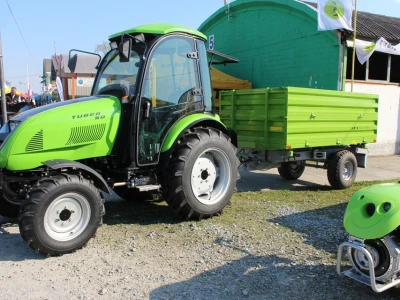 Tuber 50 s prikolicom