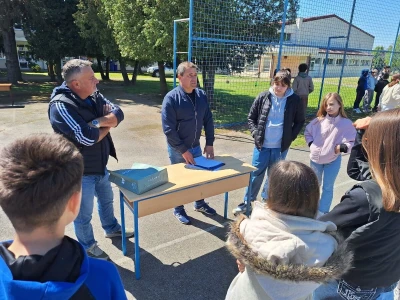 U sklopu školskog projektnog dana u Magadenovcu predavali poljoprivrednici