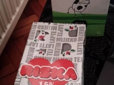 Mnogo se polaže na pakiranje koje liči na mlijeko. I kao što vidimo nigdje ne piše UHT