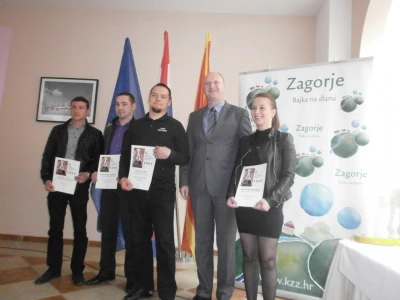 Svi nagrađeni za ulja prešana hladnim postupkom sa županom Kolarom