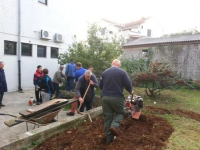 Uređenje okoliša na otoku Braču